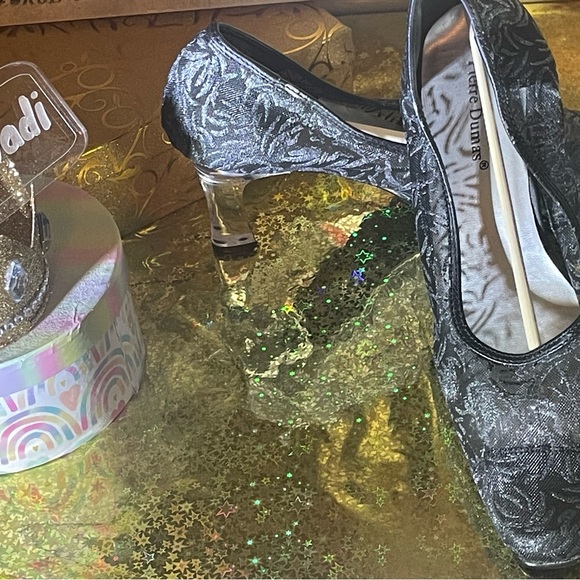 Pierre Dumas BLACK Mesh with CLEAR heels Formal - Picture 7 of 12